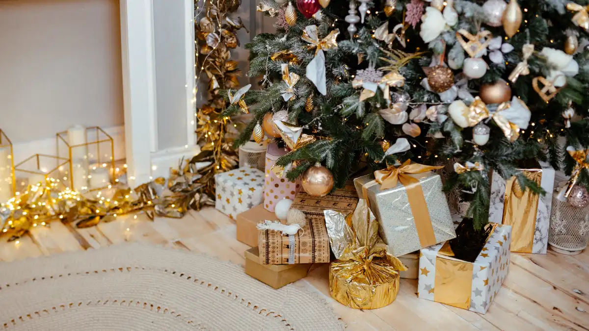 christmas-gift-stock-photo