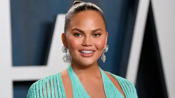 Chrissy Teigen Returns to Social Media After Pregnancy Loss
