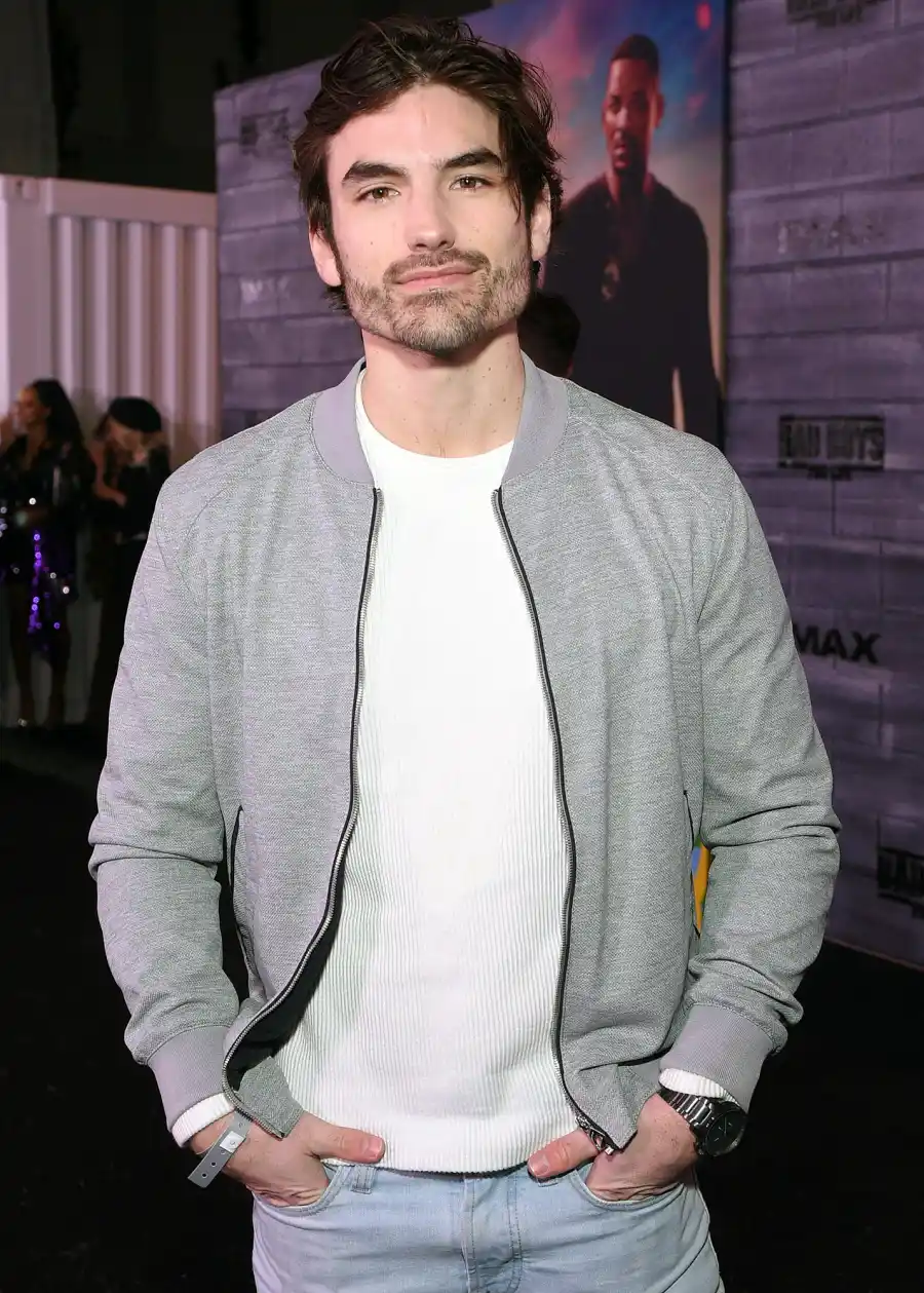 Alex Trebek Dead at 80: Stars Pay Tribute to 'Jeopardy' Host