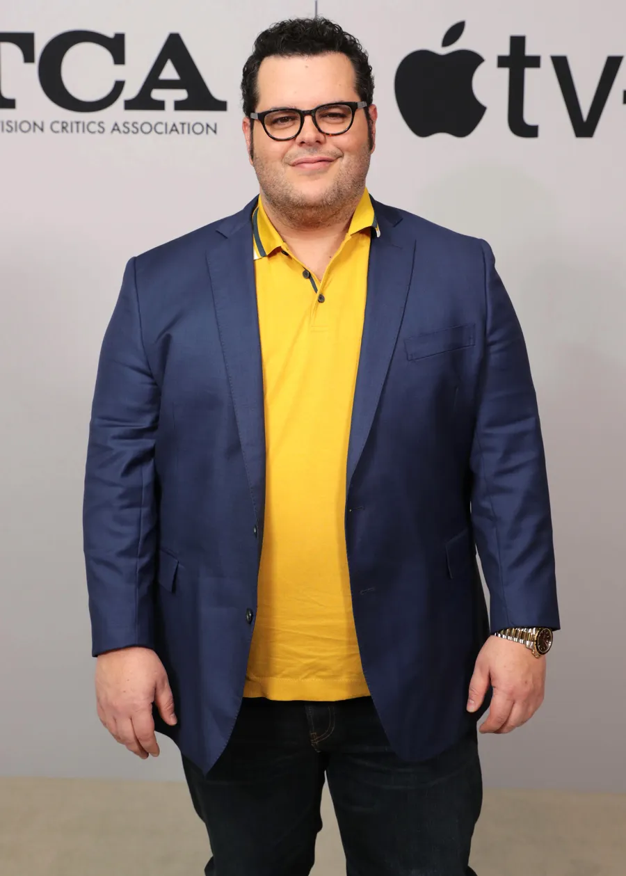 Alex Trebek Dead at 80: Stars Pay Tribute to 'Jeopardy' Host