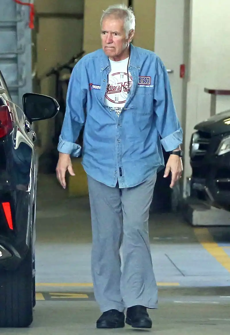 Alex Trebek Final Jeopardy Episode Airs 1 Month After His Death