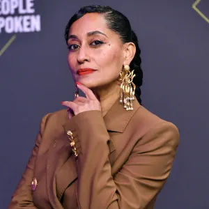 Best Beauty Looks at the 2020 People's Choice Awards