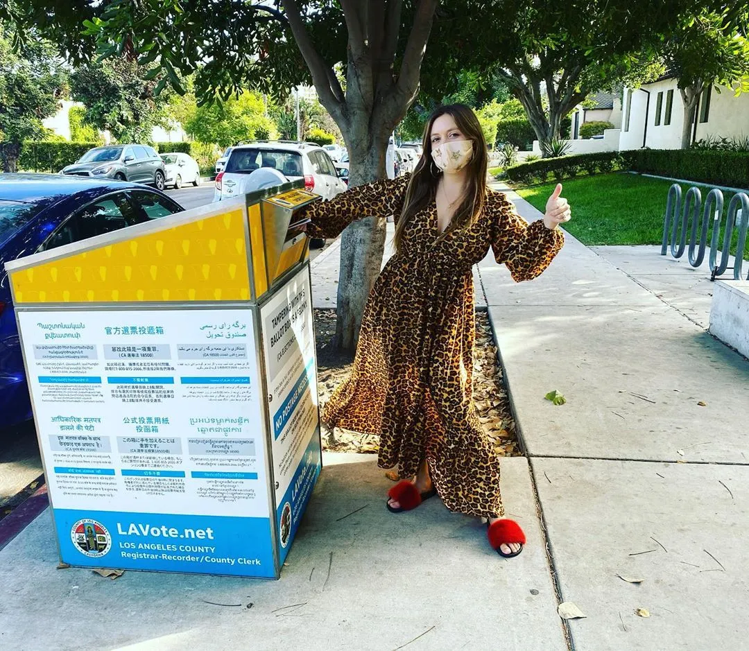 Billie Lourd Shows Postpartum Body in Voting PSA 1 Month After Announcing Son Kingston’s Arrival