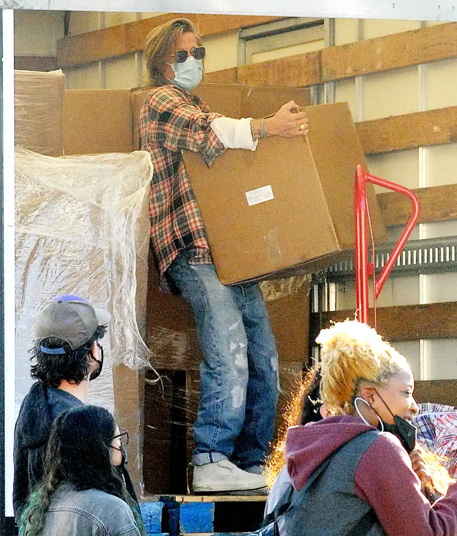 Brad Pitt Spotted Doing Charity Work in LA Amid Split From Girlfriend Nicole Poturalski