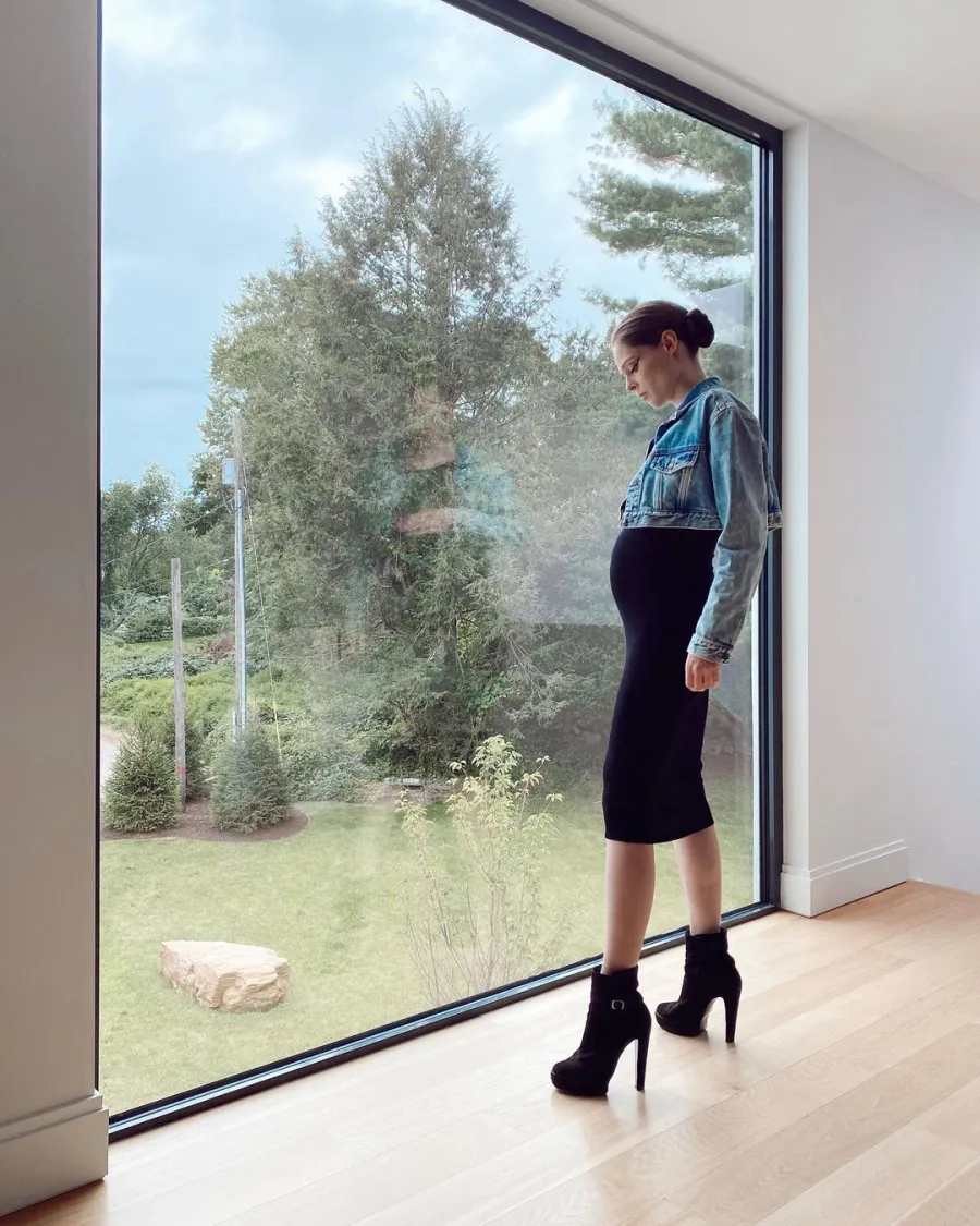 Coco Rocha baby bump