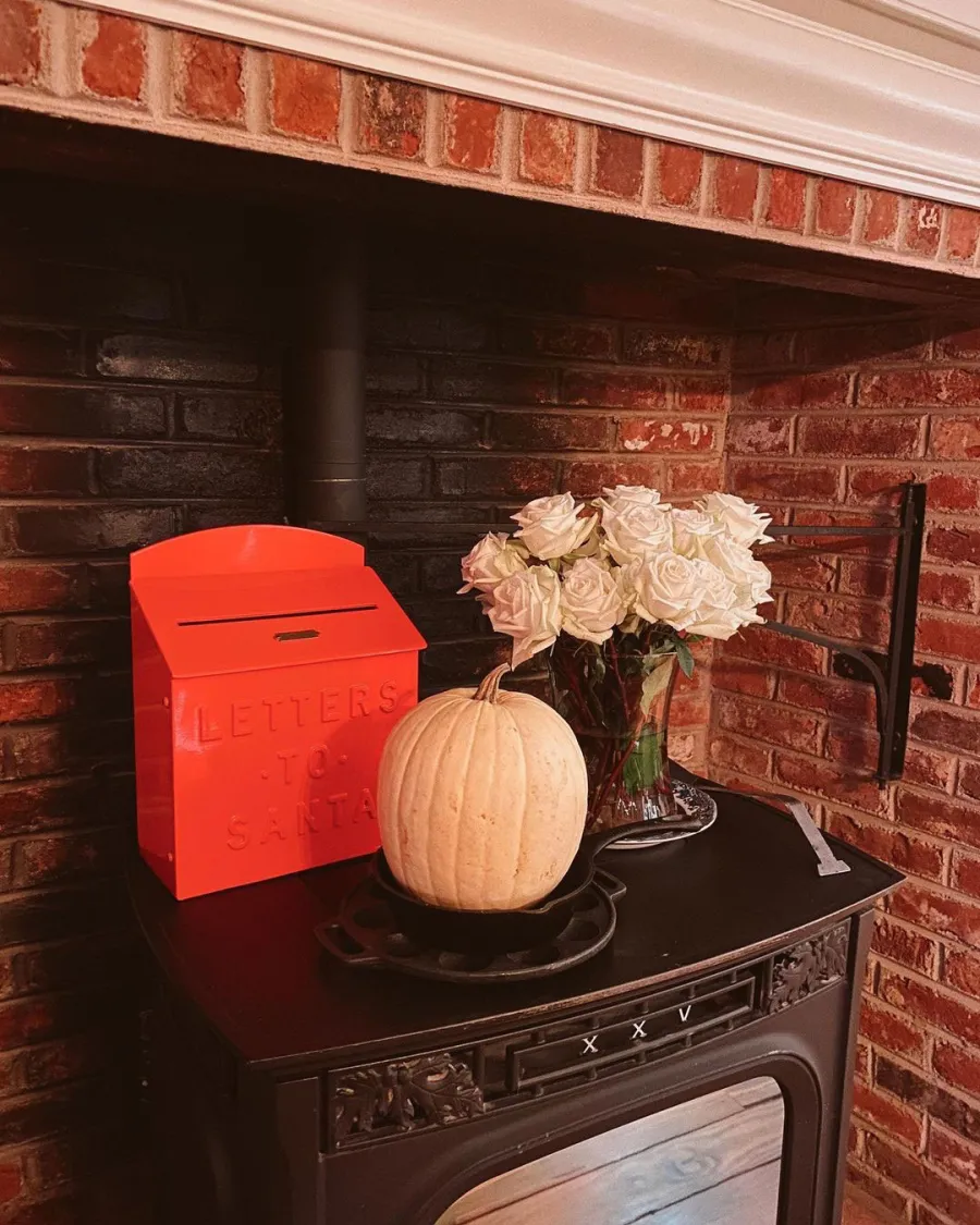 Gigi Hadid Shares Sweet Photos Cradling Her Daughter Christmas Decorations