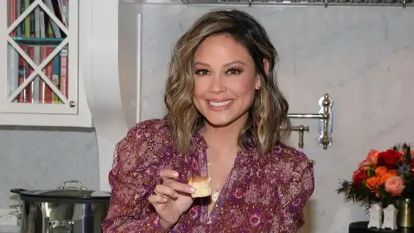 Inside Vanessa and Nick Lachey’s Holiday Traditions With Their Kids Amid Pandemic