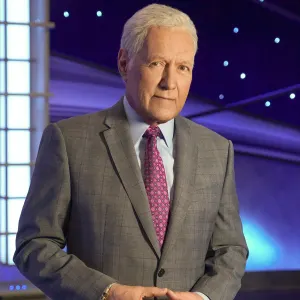 Jeopardy Honors Alex Trebek in 1st Show After His Death