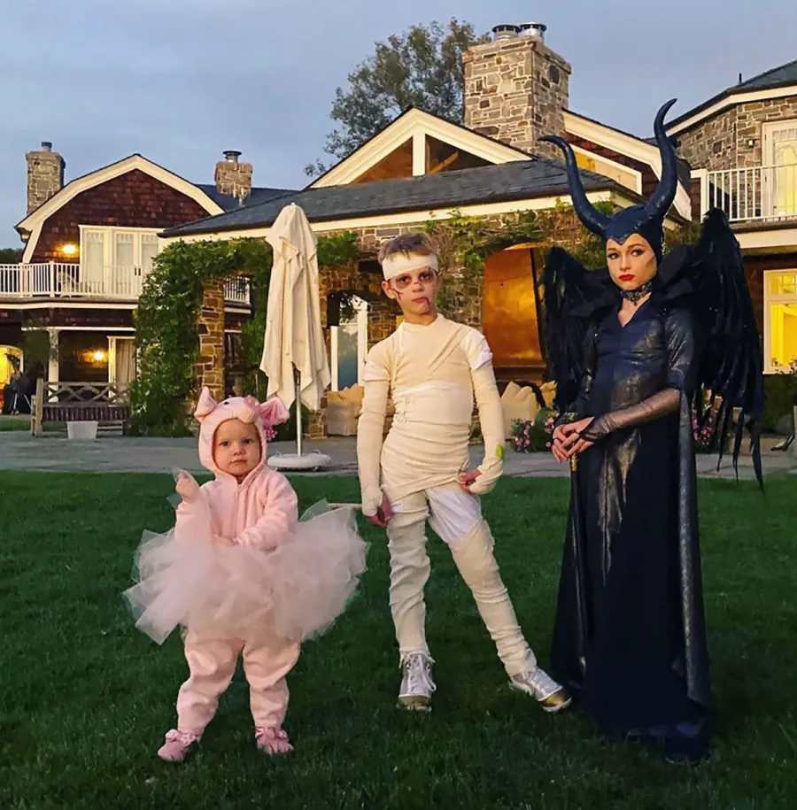 Cute Costume! See Jessica Simpson and Eric Johnson’s Daughter Birdie’s Album