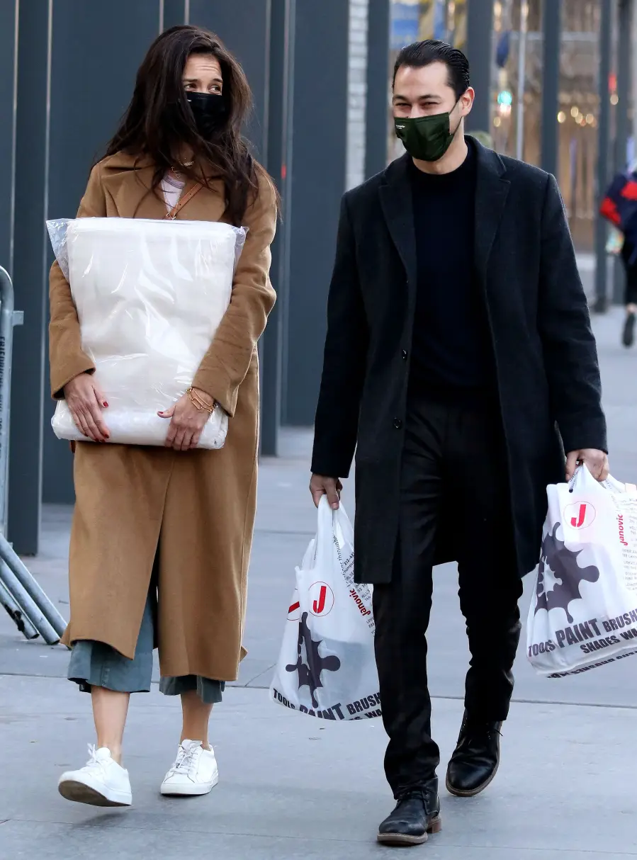 Katie Holmes and Emilio Vitolo Jr. Show Off Their Chic Winter Style