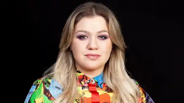 Kelly Clarkson Responds to Father-in-Law Narvel Blackstock's Company Lawsuit
