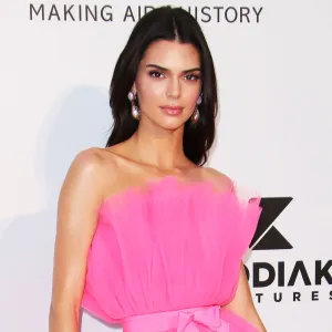 Kendall Jenner Opens Up About Her Struggle With Acne