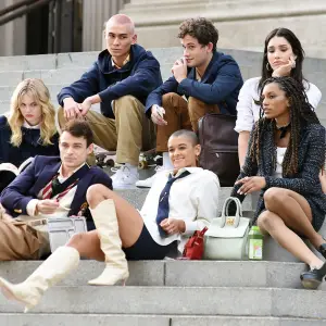 Evan Mock Eli Brown Zion Moreno Emily Alyn Lind Thomas Doherty Jordan Alexander and Savannah Lee Smith Meet the New Cast of Gossip Girl