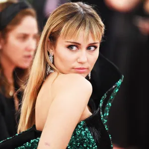 Miley Cyrus Reveals She Is 2 Weeks After Coronavirus Pandemic Setback