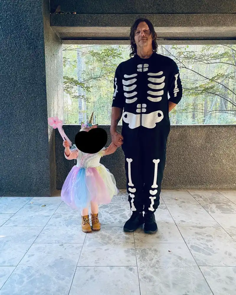 Norman Reedus Diane Kruger Celebrate Halloween With Daughter