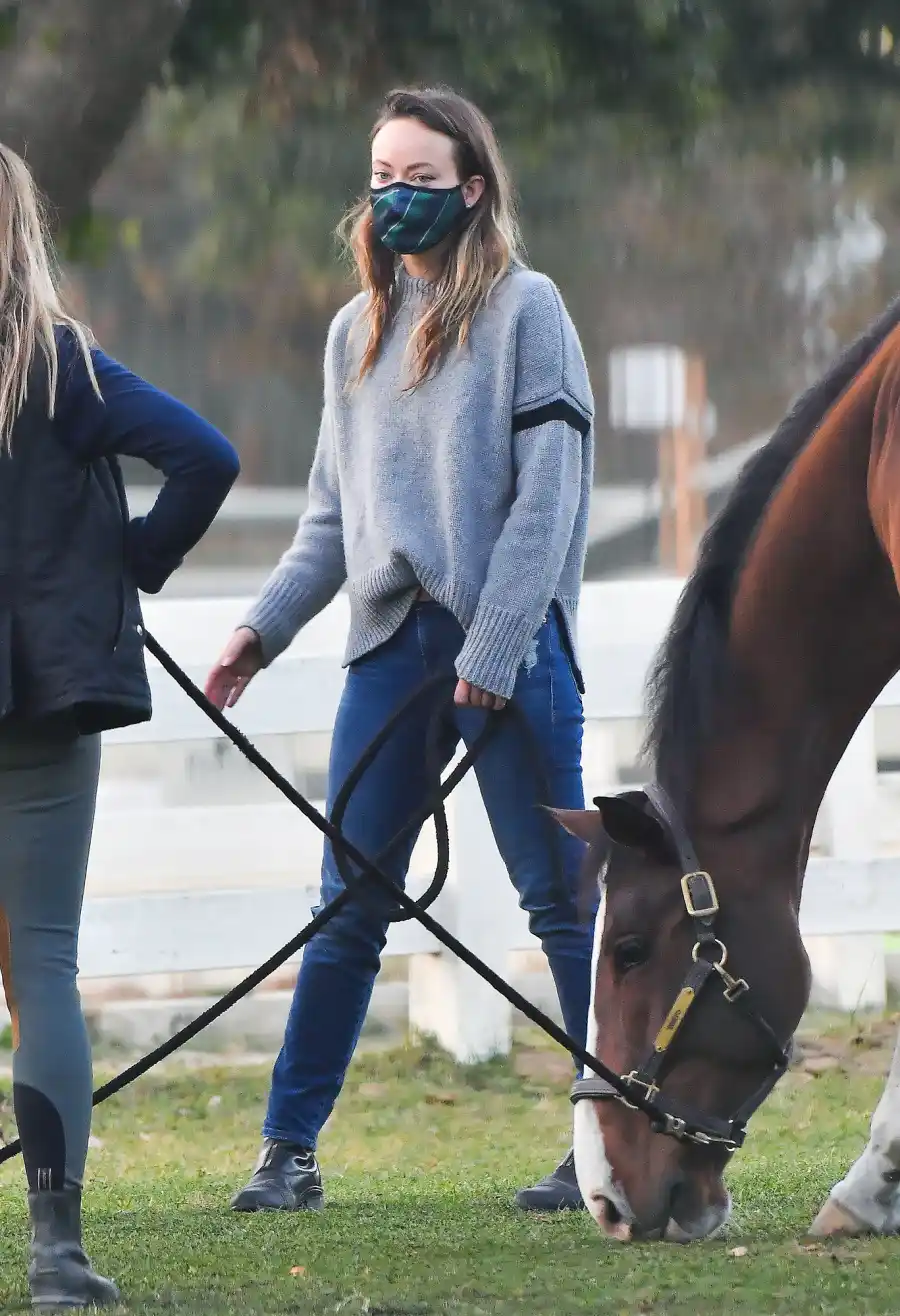 Olivia Wilde Ditches Her Engagement Ring After Split From Jason Sudeikis