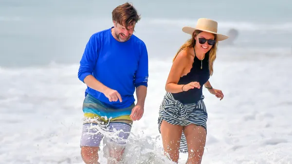 Olivia Wilde and Jason Sudeikis Showed PDA at Beach 2 Months Before Split News