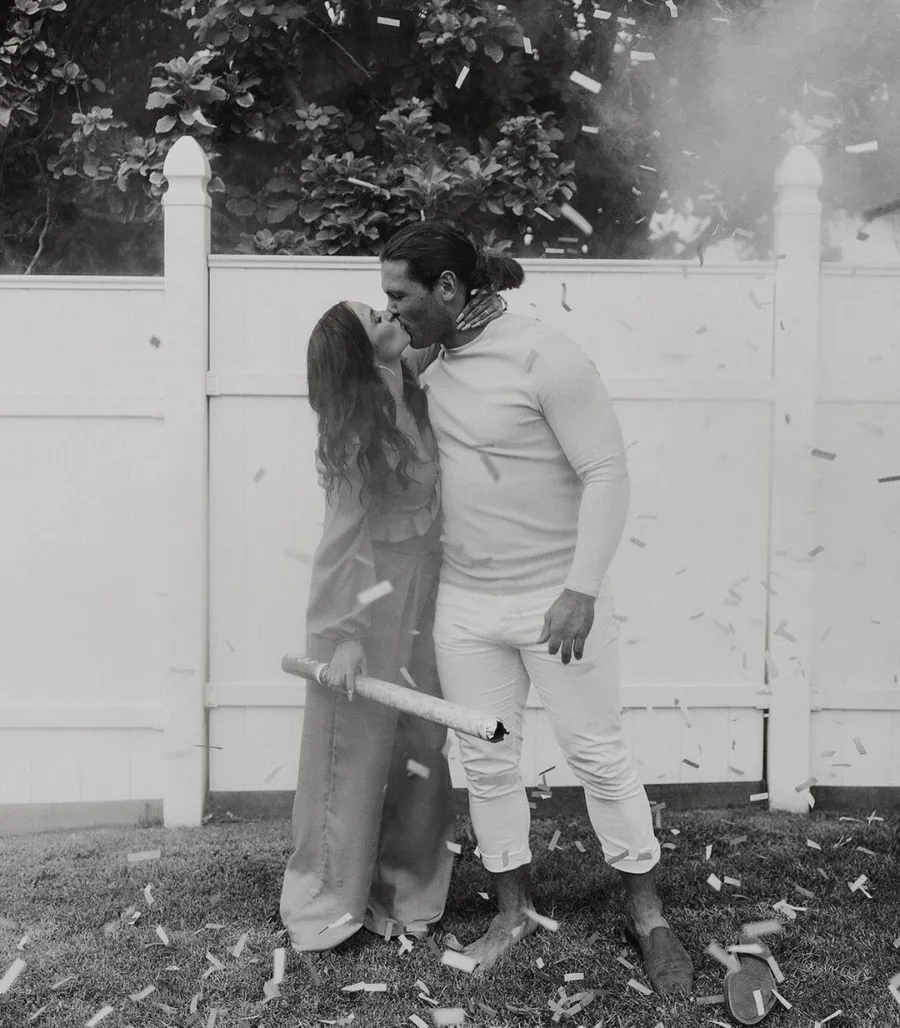 Vanderpump Rules Scheana Shay Reveals Sex Her Brock Davies 1st Child