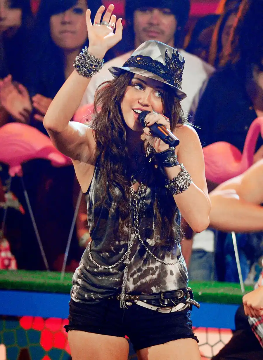 Miley Cyrus performs at the Teen Choice Awards in 2009 Miley Cyrus Revelations