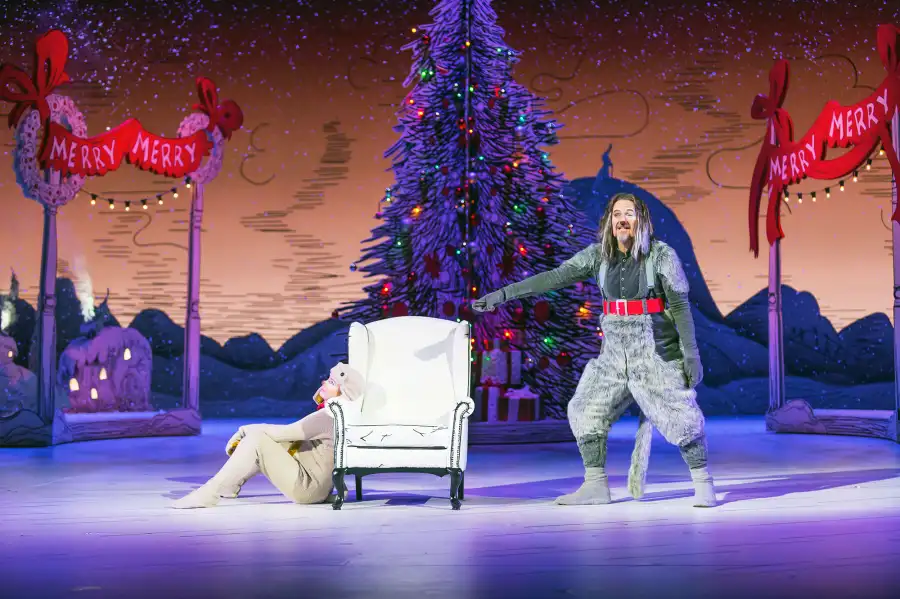 Dr Seuss The Grinch Musical Denis OHare as Old Max Matthew Morrison Eerily Transforms into the Grinch Fan Reactions