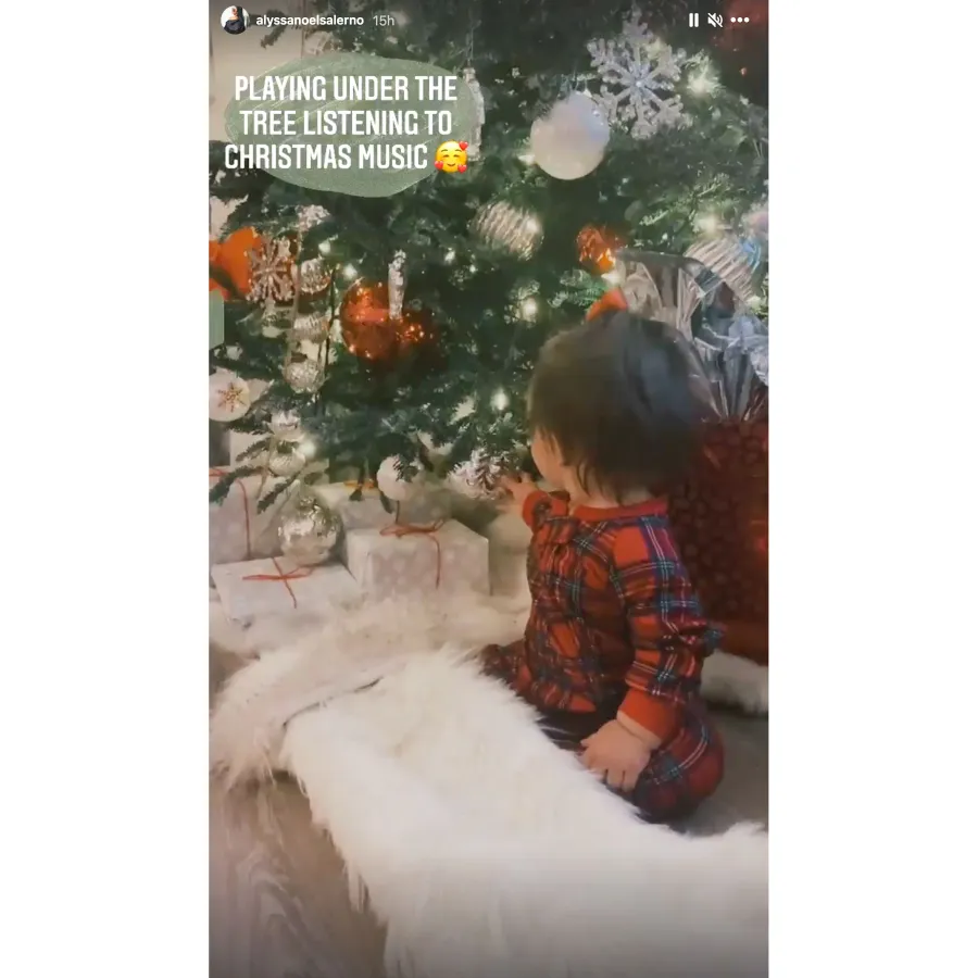 Alyssa Salernos Daughter Alessi Celebrity Kids Wearing Festive Pajamas During 2020 Holiday Season