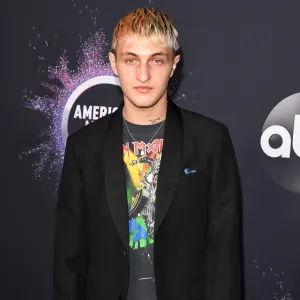 Anwar Hadid Clarifies His Stance After Saying He Absolutely Won’t Get COVID-19 Vaccine