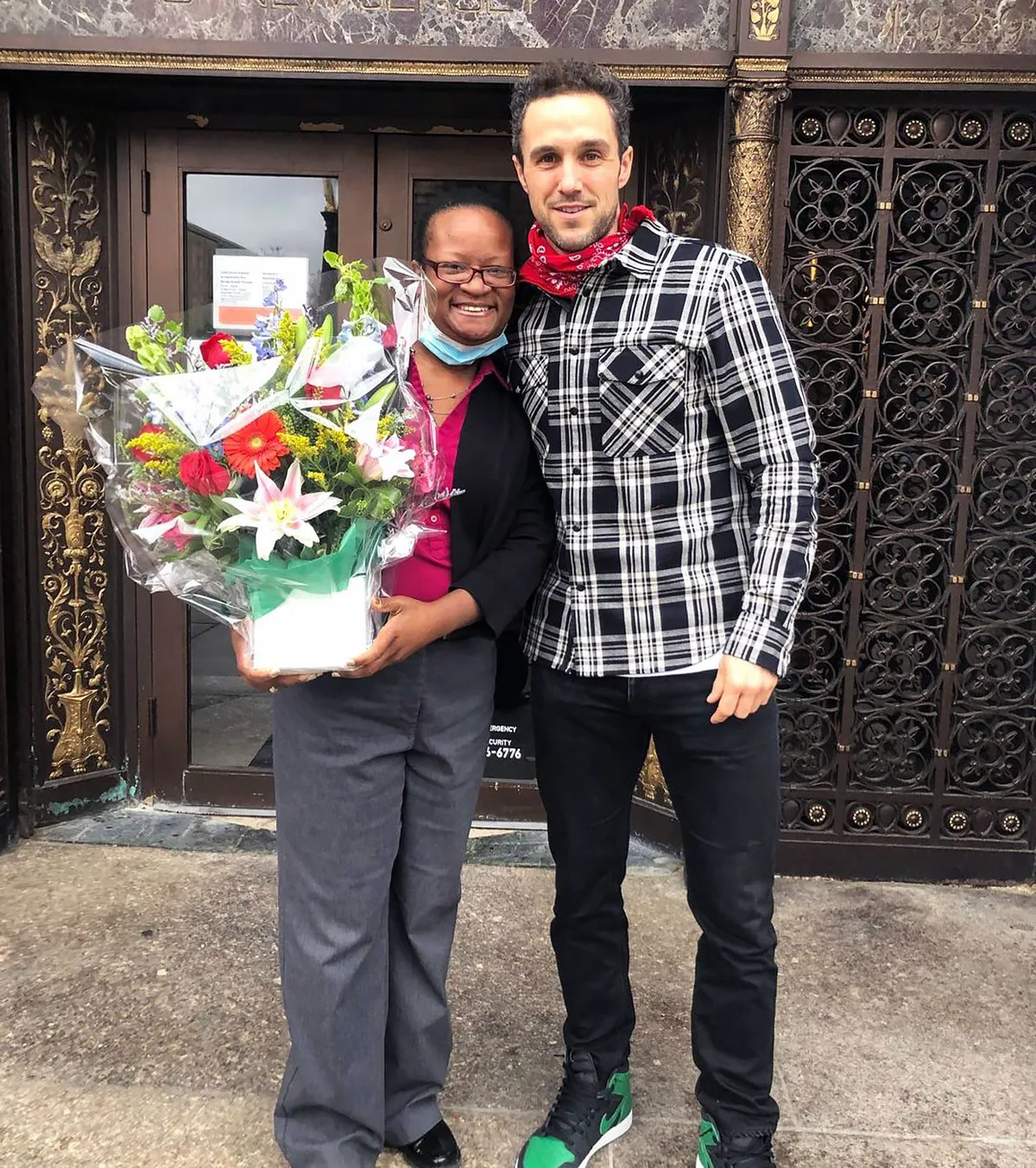 Bachelorette’s Zac Clark Reunites With Bank Teller Who ‘Saved’ His Life