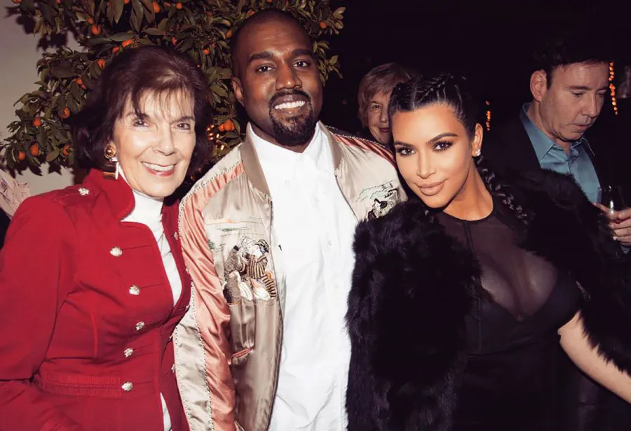 The Best Kardashian-Jenner Best Holiday Looks Of All Time