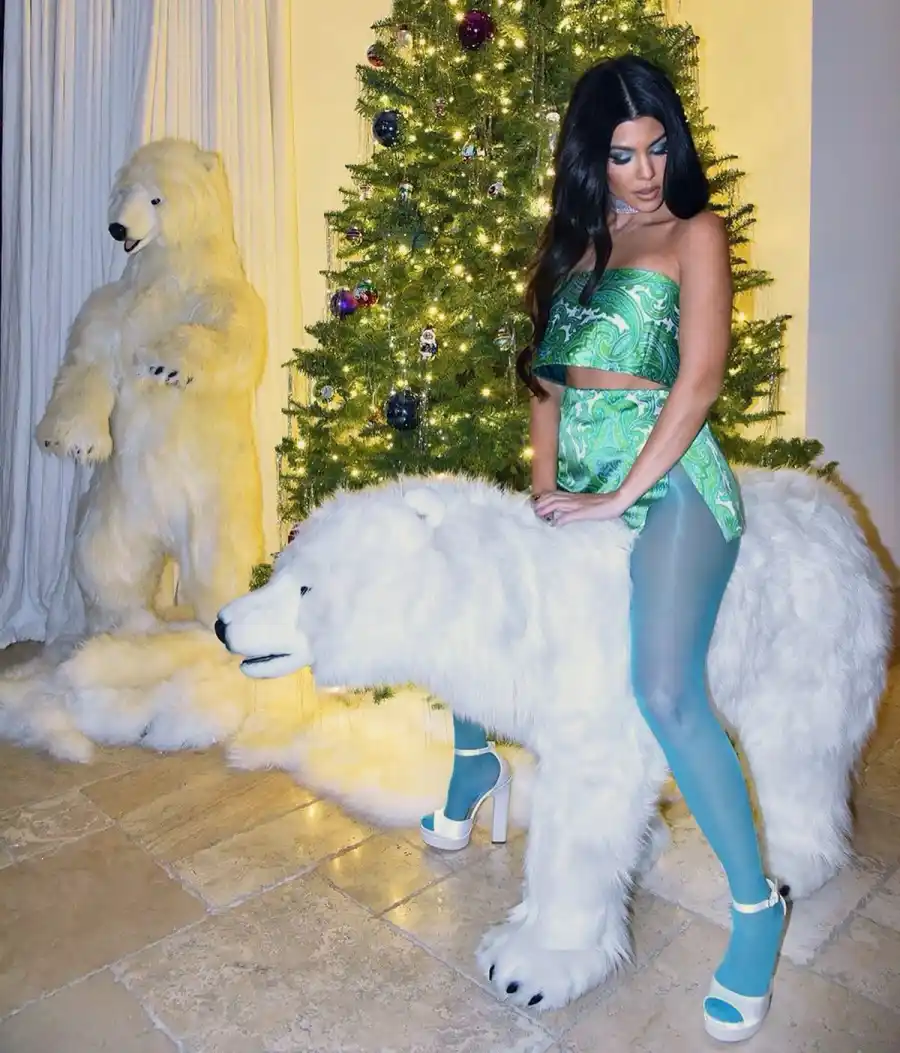 The Best Kardashian-Jenner Best Holiday Looks Of All Time