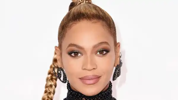 Beyonce Gifted a 'Hilarious and Deeply Sentimental' Necklace