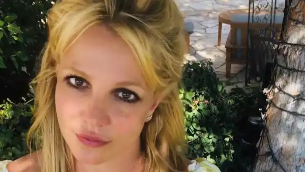 Britney Spears Shows Off Her Drastic New Haircut