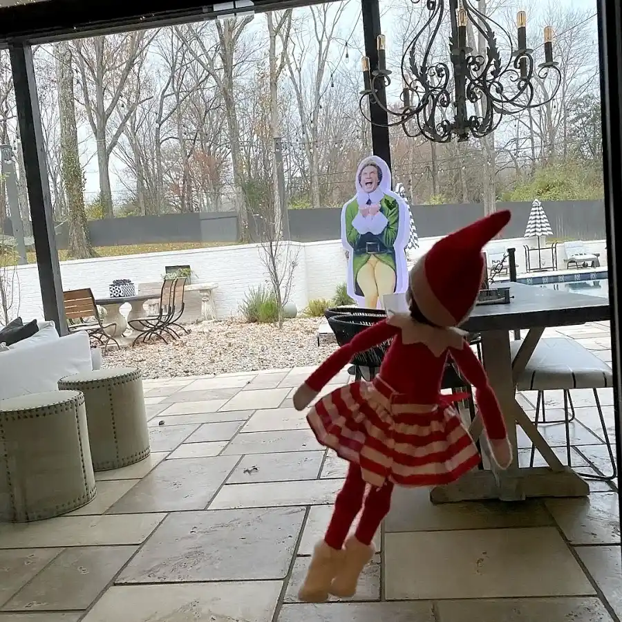 Melissa Joan Hart Celebrity Parents Are Making Santa Claus Proud With Creative Elf Shelf Setups