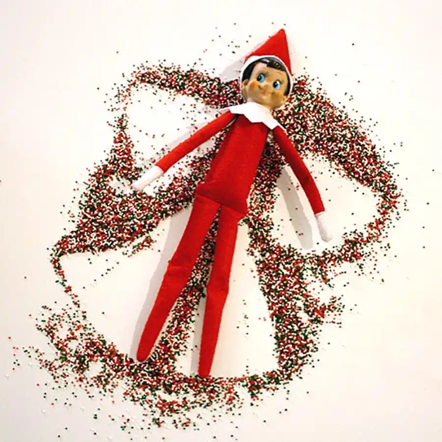 Tori Spelling Celebrity Parents Are Making Santa Claus Proud With Creative Elf Shelf Setups