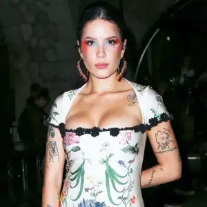 Halsey Is Very Sorry Posting Eating Disorder Pic Without Warning