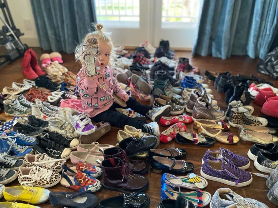 Jessica Simpson’s Daughter Birdie Loves Shoes p