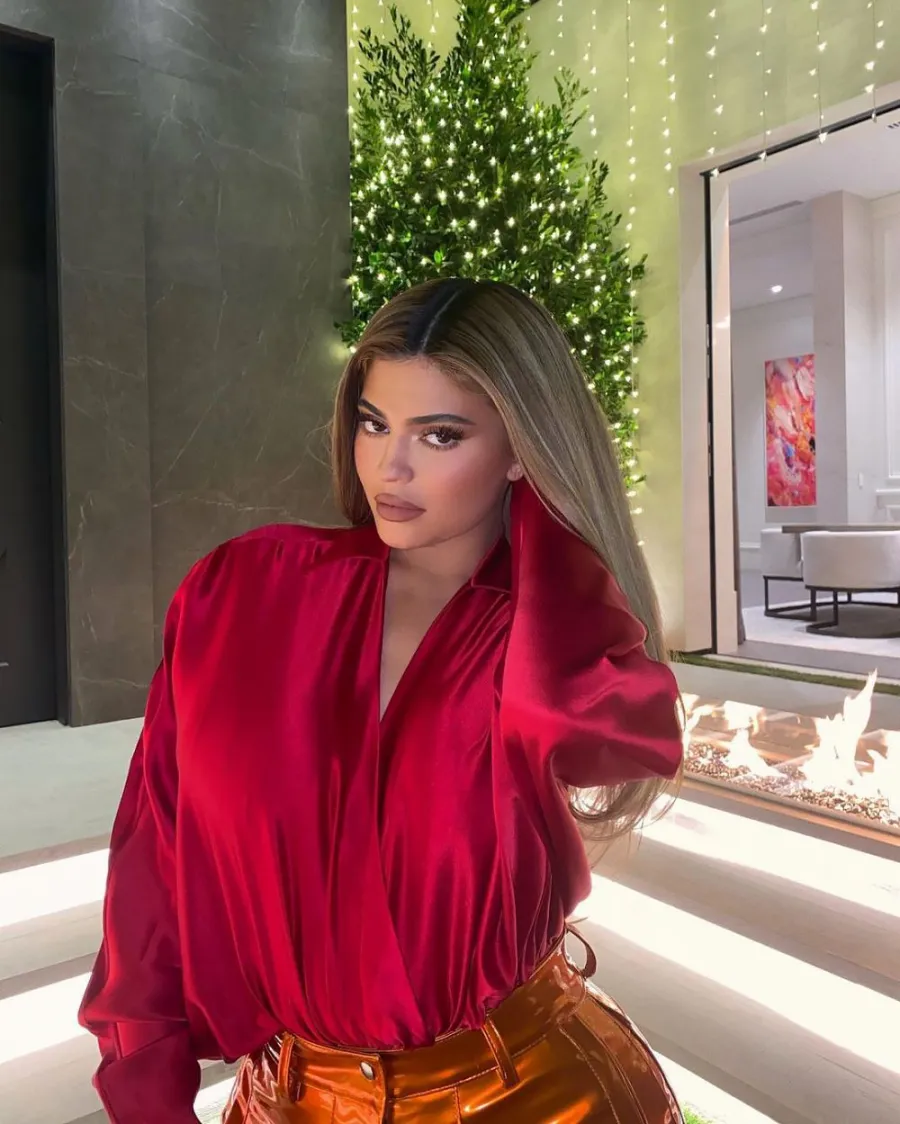 Kardashian-Jenner Family Shows Off Their 2020 Christmas Decorations