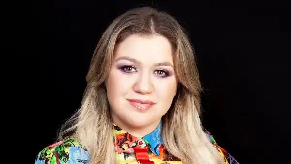 How Kelly Clarkson Injured Herself on Set of Her Talk Show