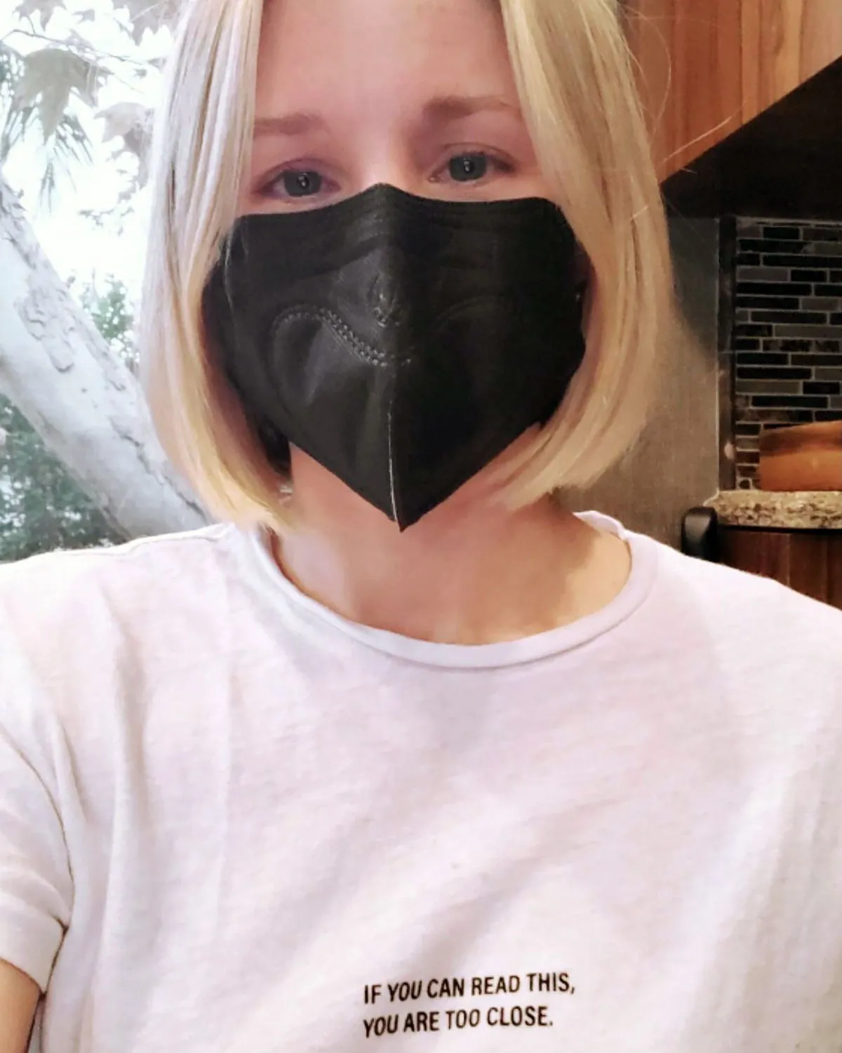 Kristen Bell's Social Distancing-Approved T-Shirt Is Too Funny