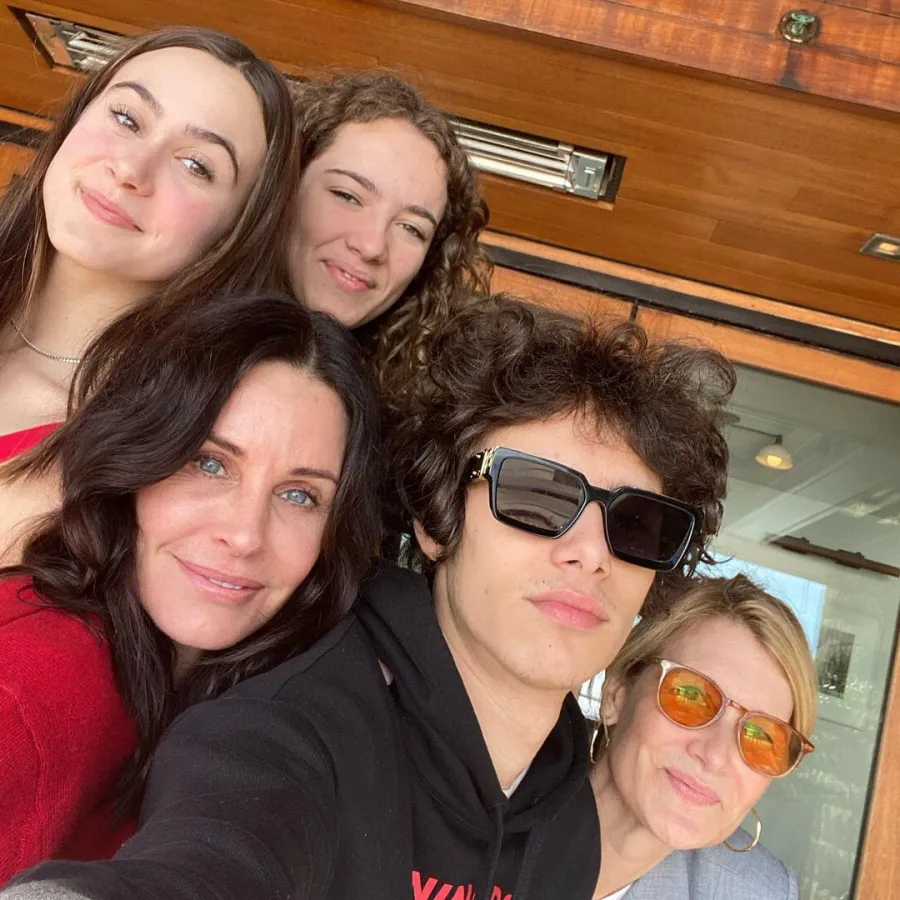 Laura Dern Courteney Cox Celebrities Share Their Favorite Holiday Traditions