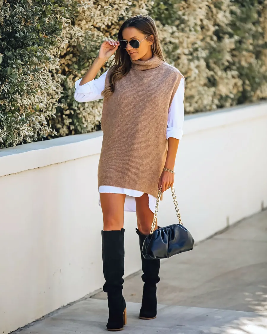 Layering Made Easy With The Newest Trend: Contrast Tops!