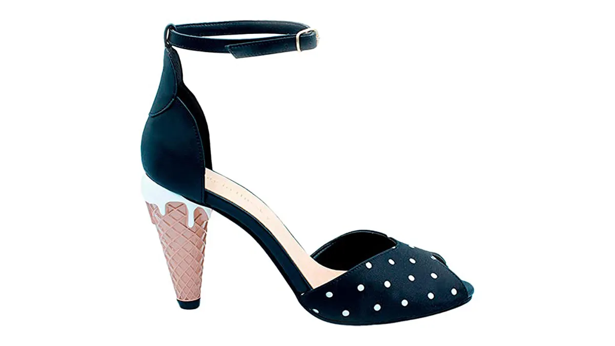 Loly In The Sky Zuria