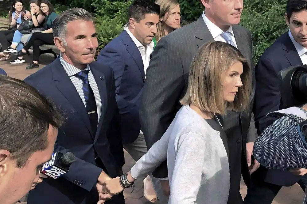 Lori Loughlin&rsquo;s Faith Is Helping Her Get Through Prison Sentence for College Admissions Scandal Mossimo Giannulli