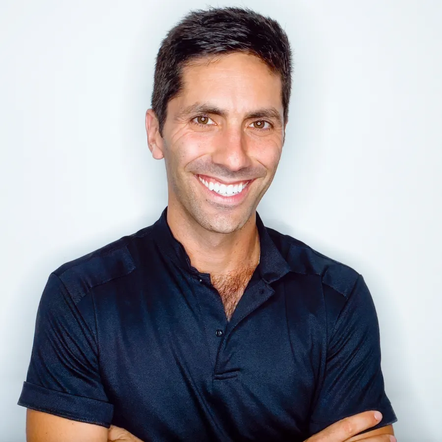 NEV SCHULMAN reacts to Chrishell Stause Dating Keo Motsepe