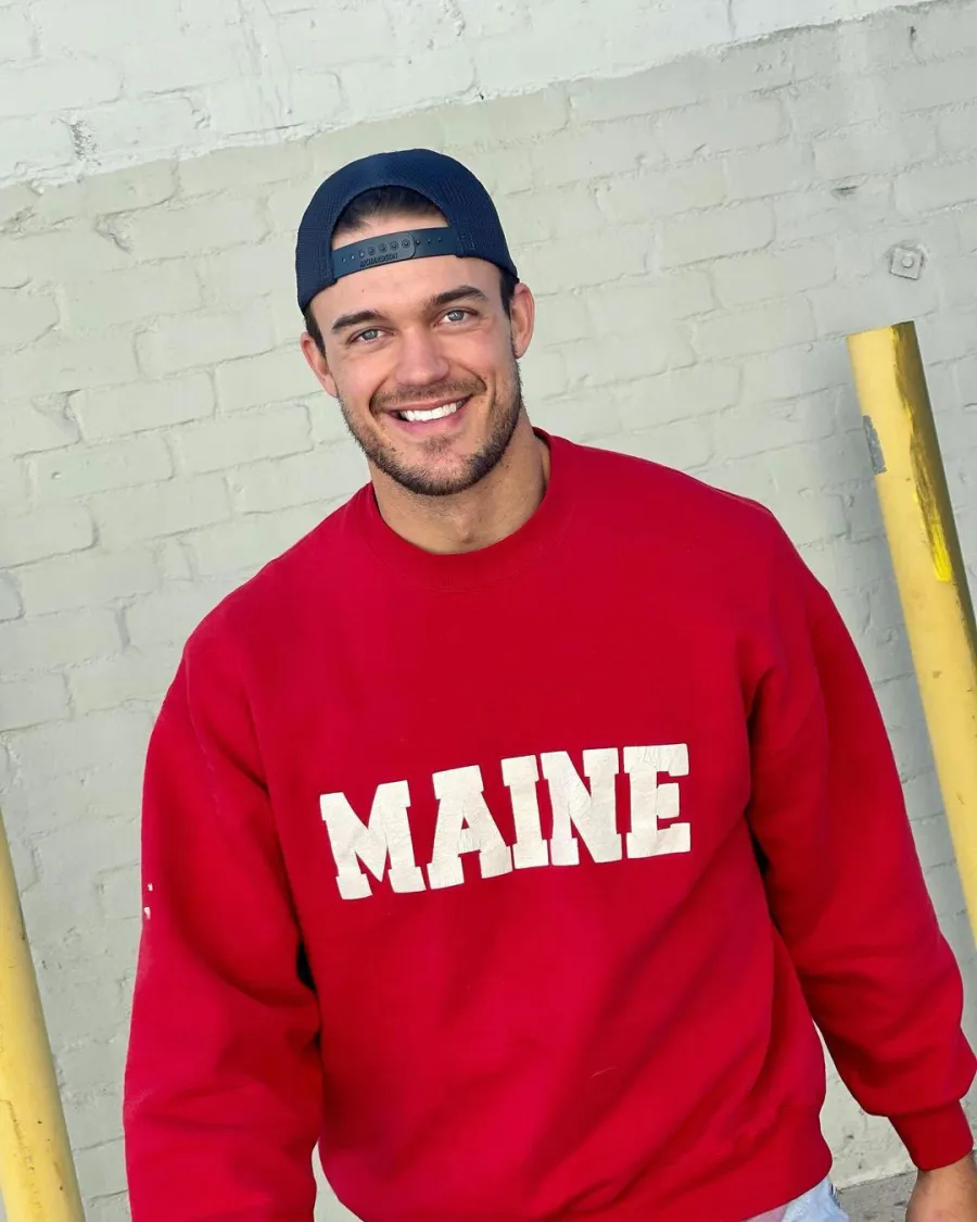 Open About His Eating Disorder Ben Smith 5 Things to Know About the Bachelorette Contestant