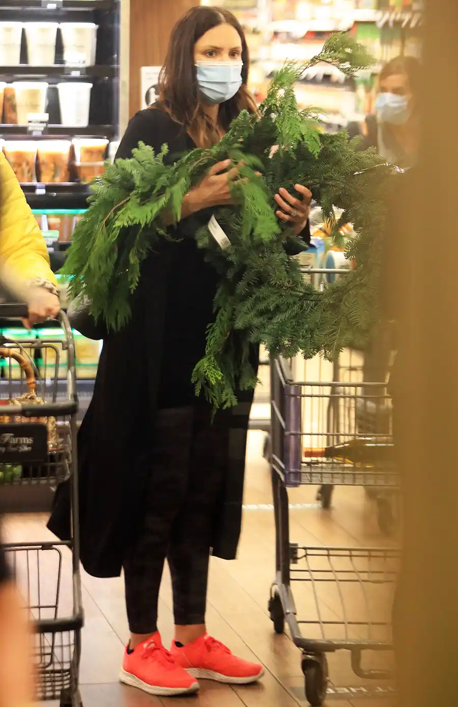 Pregnant Katherine McPhee Covers Baby Bump While Grocery Shopping