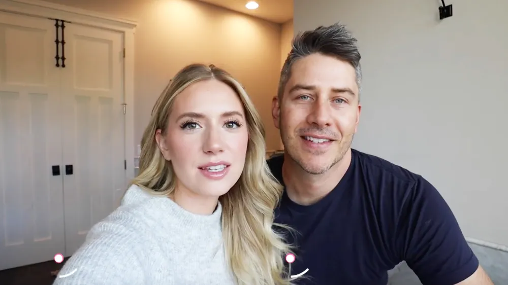 Pregnant Lauren Burnham Arie Luyendyk Jr. Reveal They&rsquo;re Having Twins