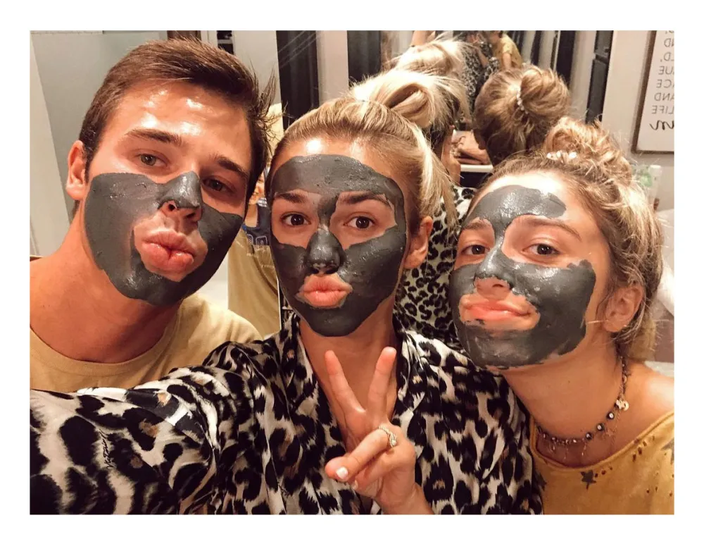 Pregnant Sadie Robertson Shares the Stories Behind Some of Her Goofiest Photos With Husband Christian Huff