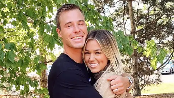 Sadie Robertson My 1st Year Marriage Should Count 5 Amid Pandemic