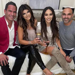 Teresa Giudice Her BF Lous Louie Ruelas Pose Couples Pic With Melissa Joe Gorga