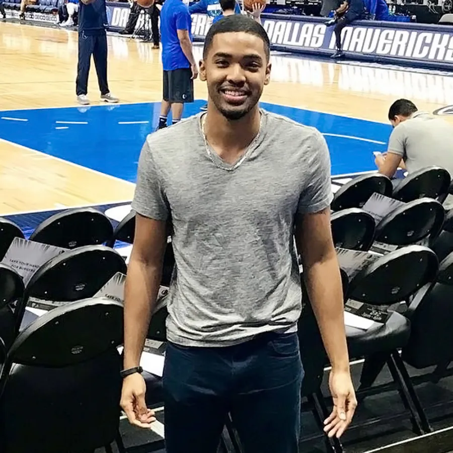 Who Is Ivan Hall Things Know About Bachelorette Finalist